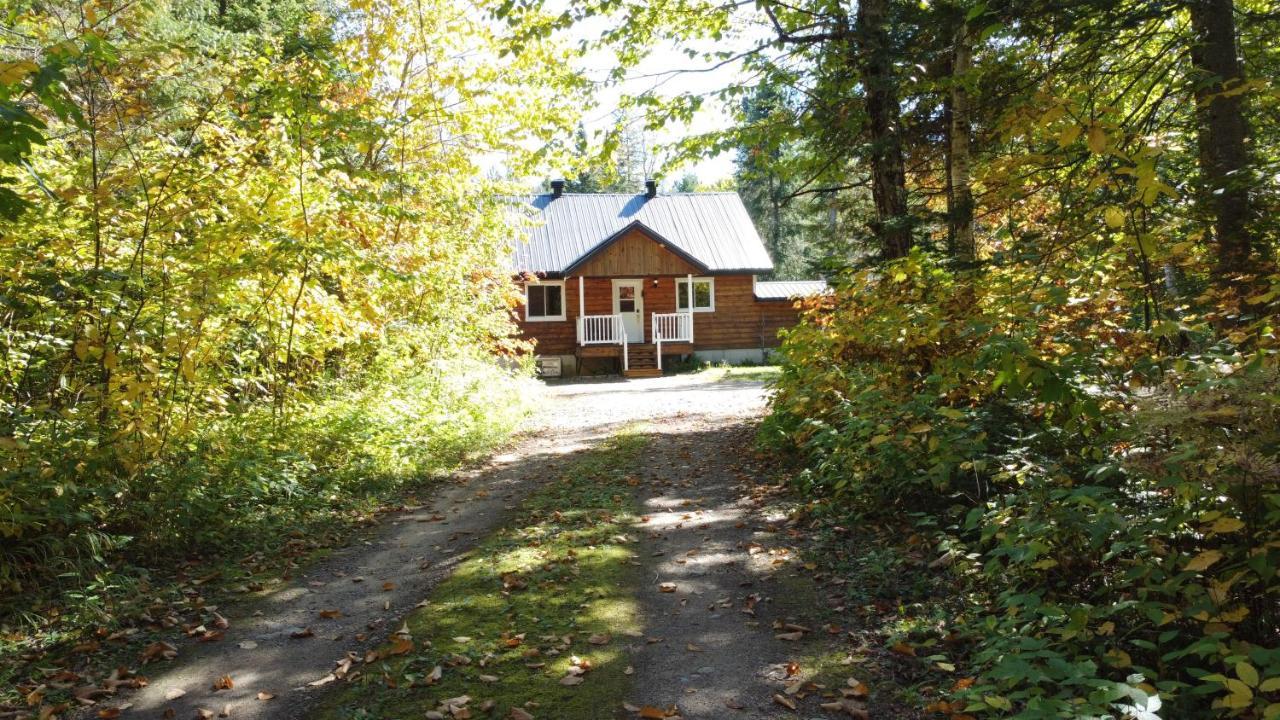 Chalet Riviere - Bord De Riviere - Romantique Saint-Alexis-des-Monts Exteriör bild